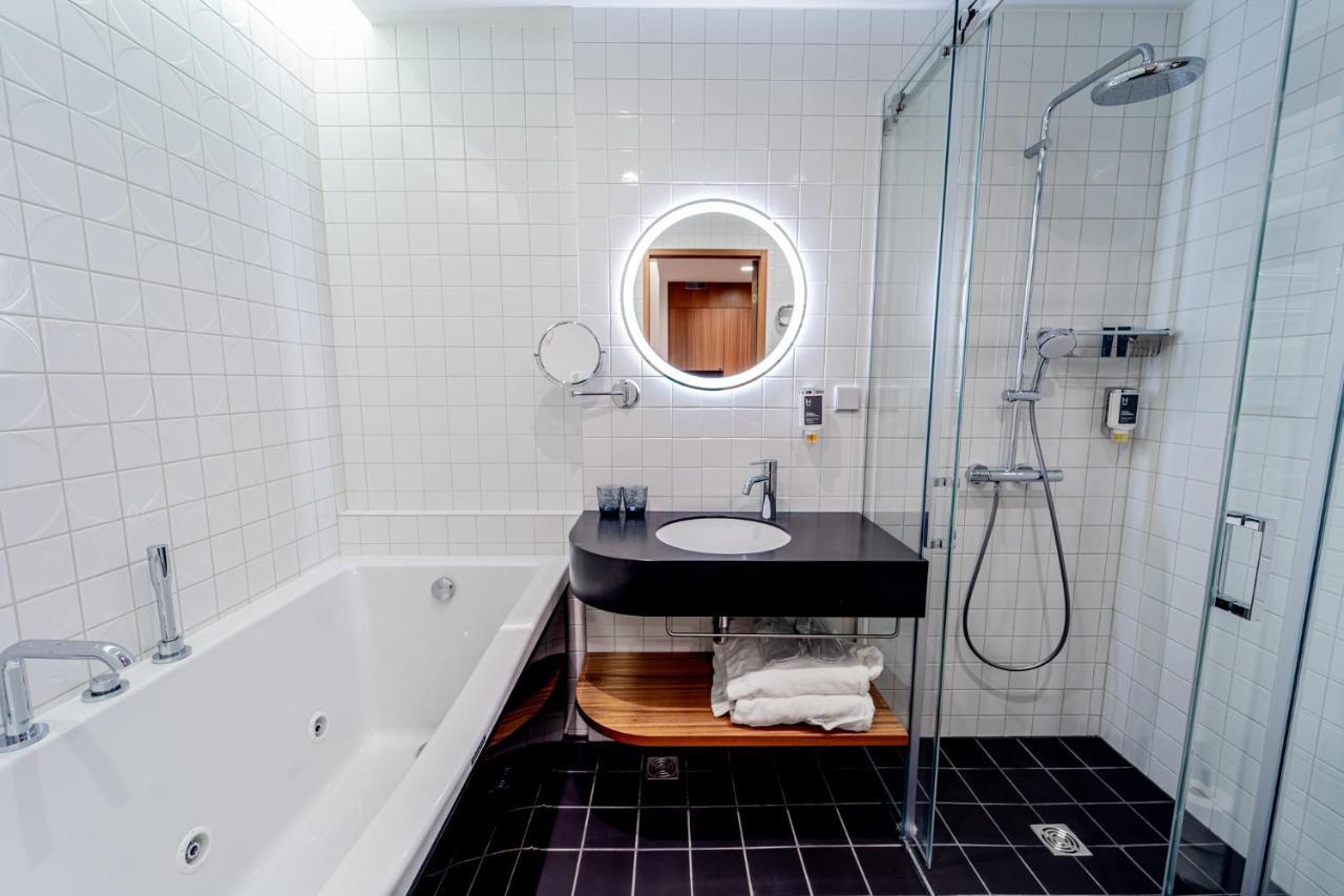 Hestia Hotel Kentmanni Tallinn Exterior photo