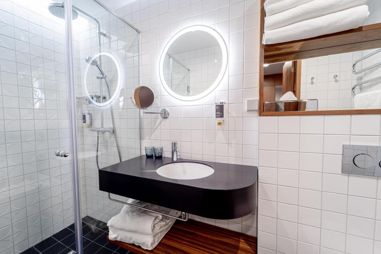 Hestia Hotel Kentmanni Tallinn Exterior photo
